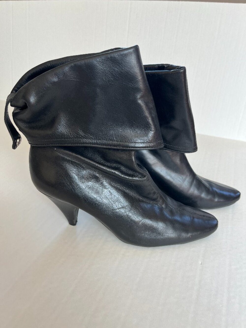 Pazzo Marley Sz 8.5 Leather Black Boots Folded Ankle Point Toe Pull On‎ Heel